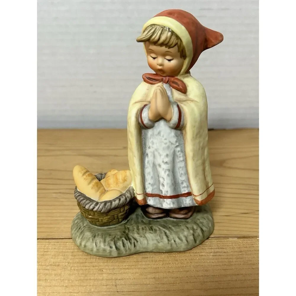Berta Hummel Goebel Peasant Girl with Basket BH 26/P - 301236 - 1998